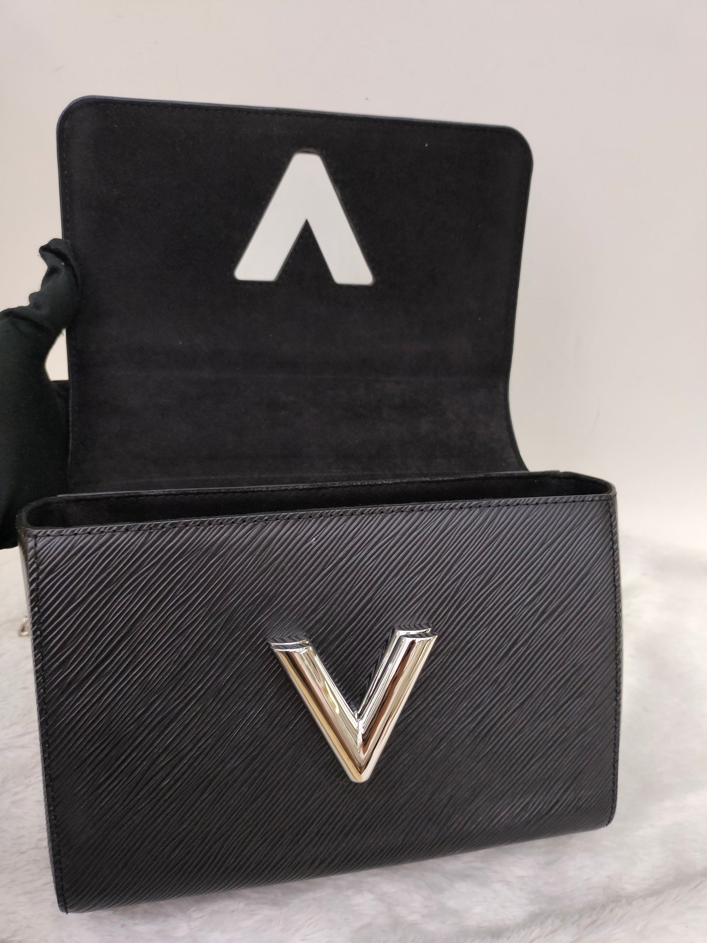 LV Twist MM Epi Black 2017
