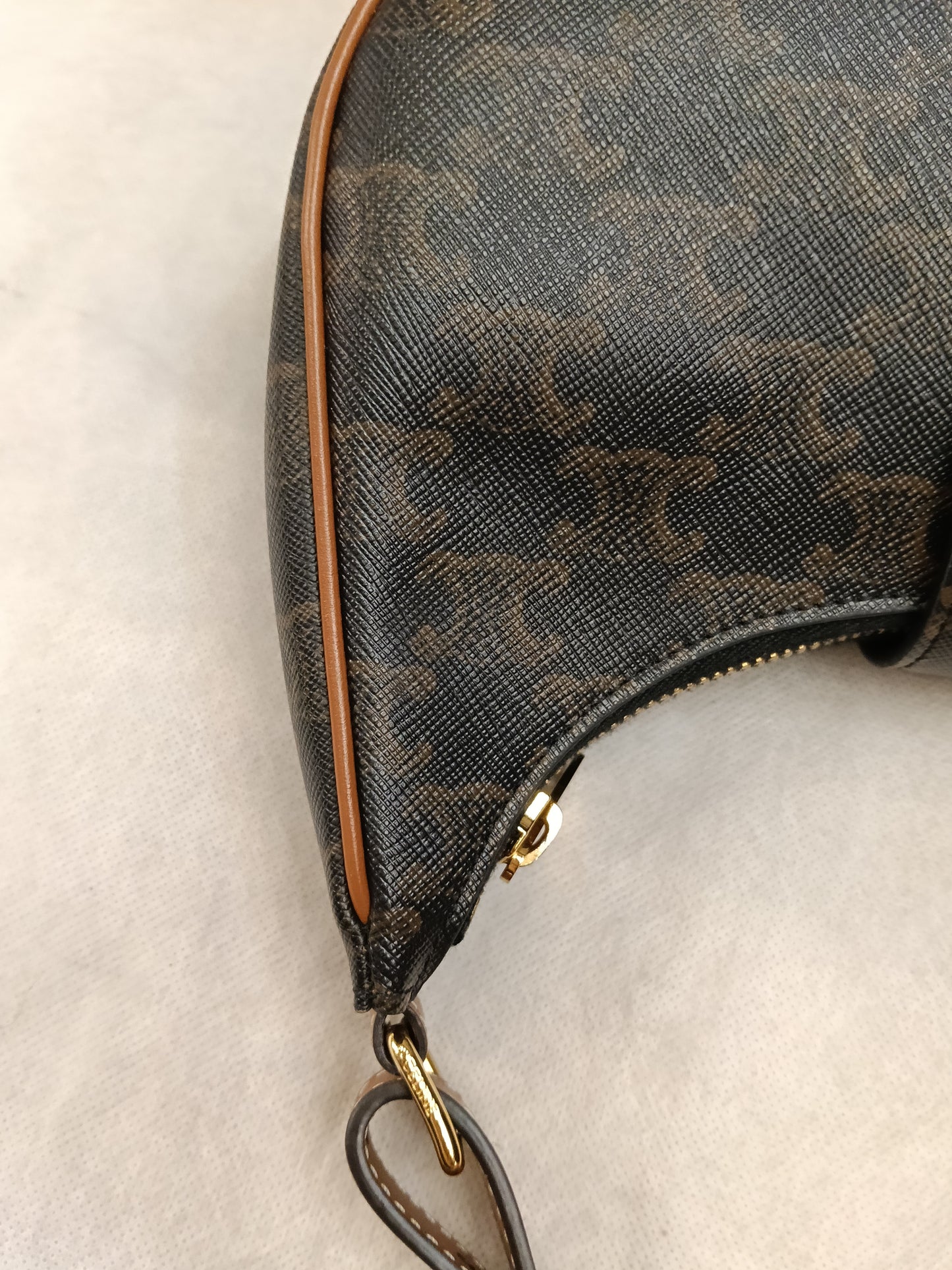 Celine Ava Triomphe Calfskin Tan GHW 2023