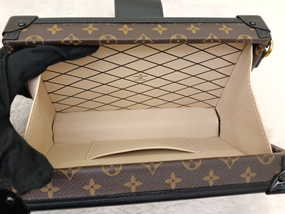 LV Petite Malle NV Monogram Capitale Noir 2019