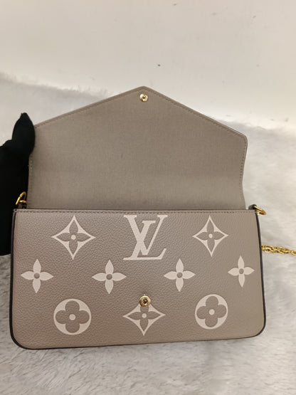 LV Pochette Felicie GM Monogram Empreinte Tourterelle Creme (CHIP)