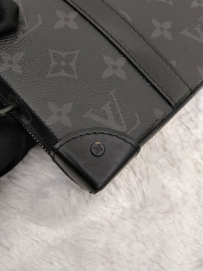 LV Soft Trunk Wallet Monogram Eclipse (CHIP)