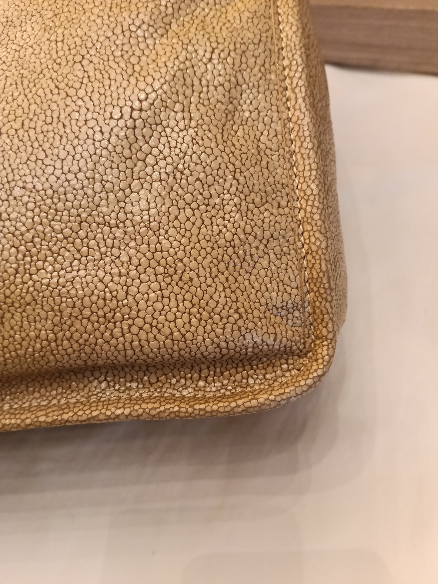 YsL Niki Medium Stingray Embossed Beige GHW 2019