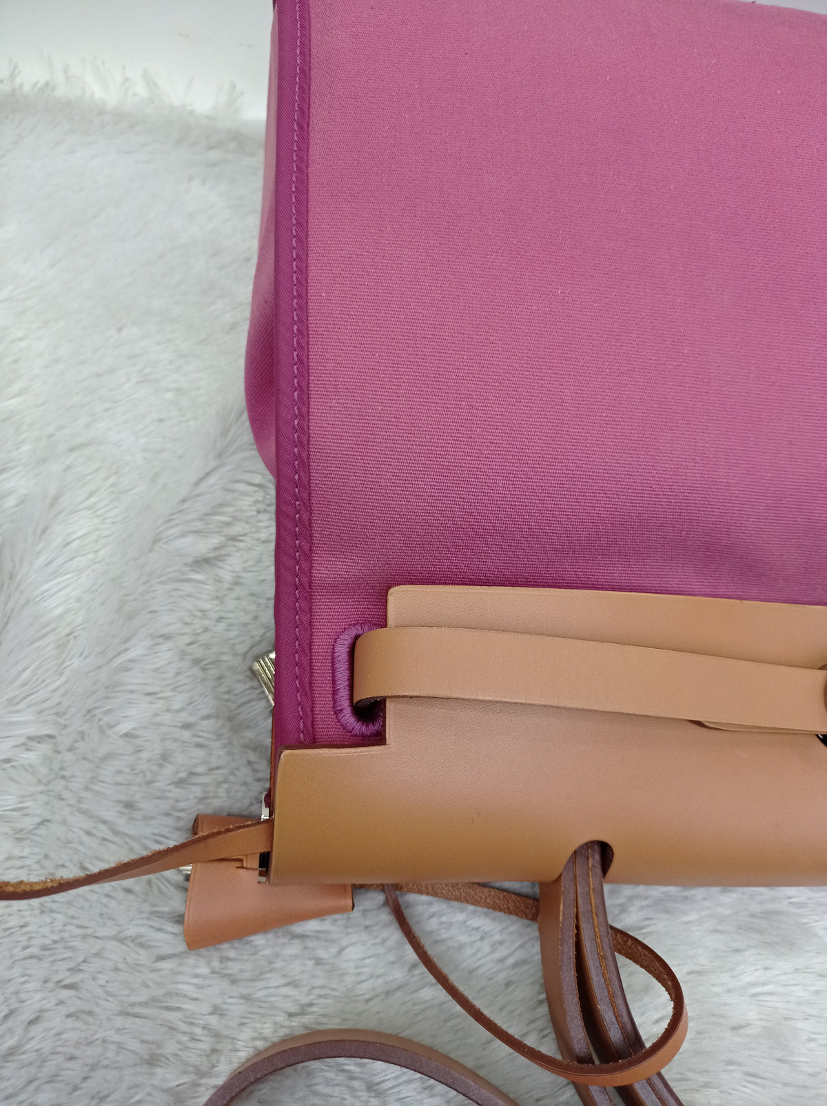 HB31 Canvas Magnolia Flap Beige PHW #O square
