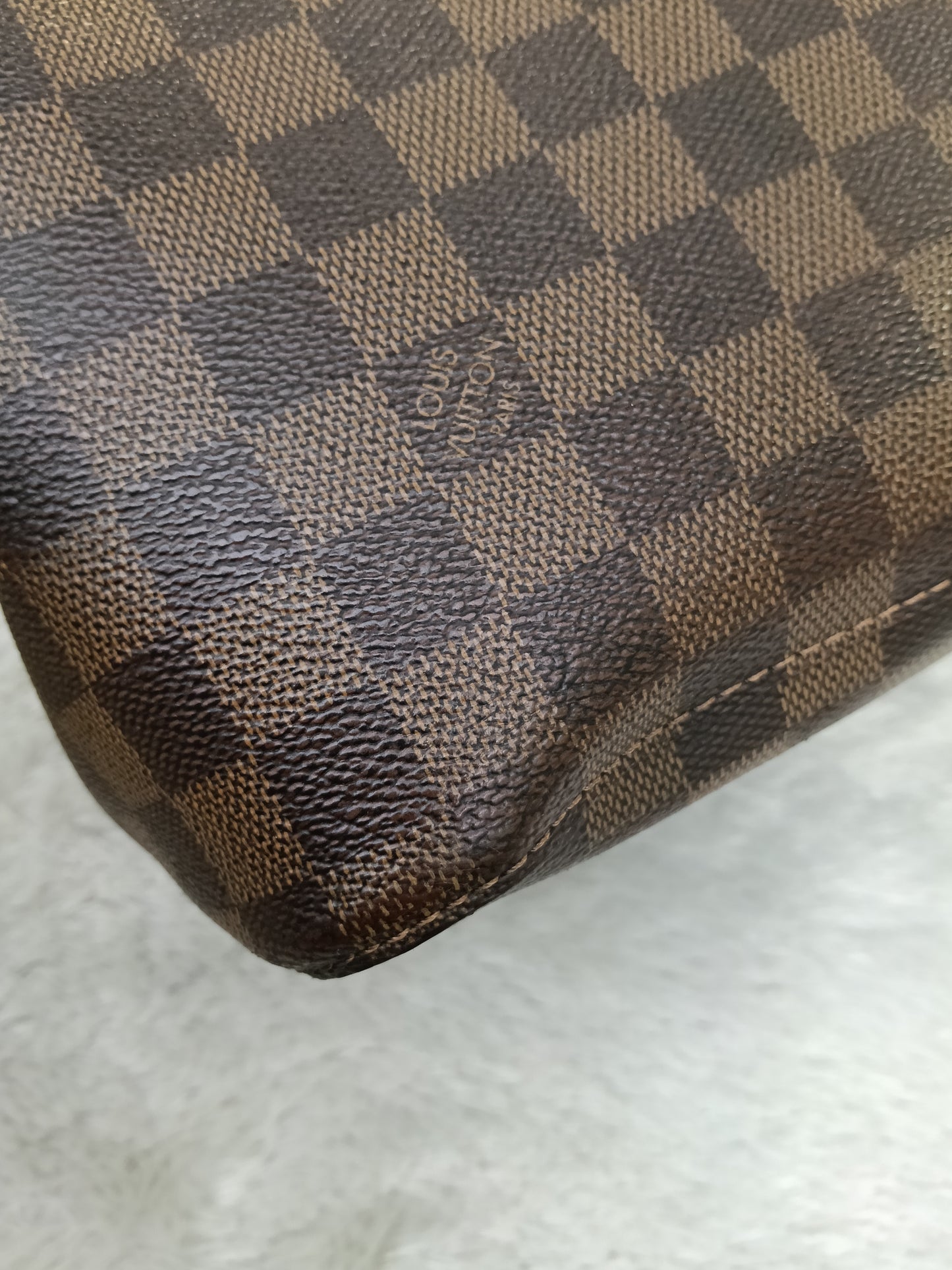 LV Neo Noe MM Damier Cherry Berry 2019