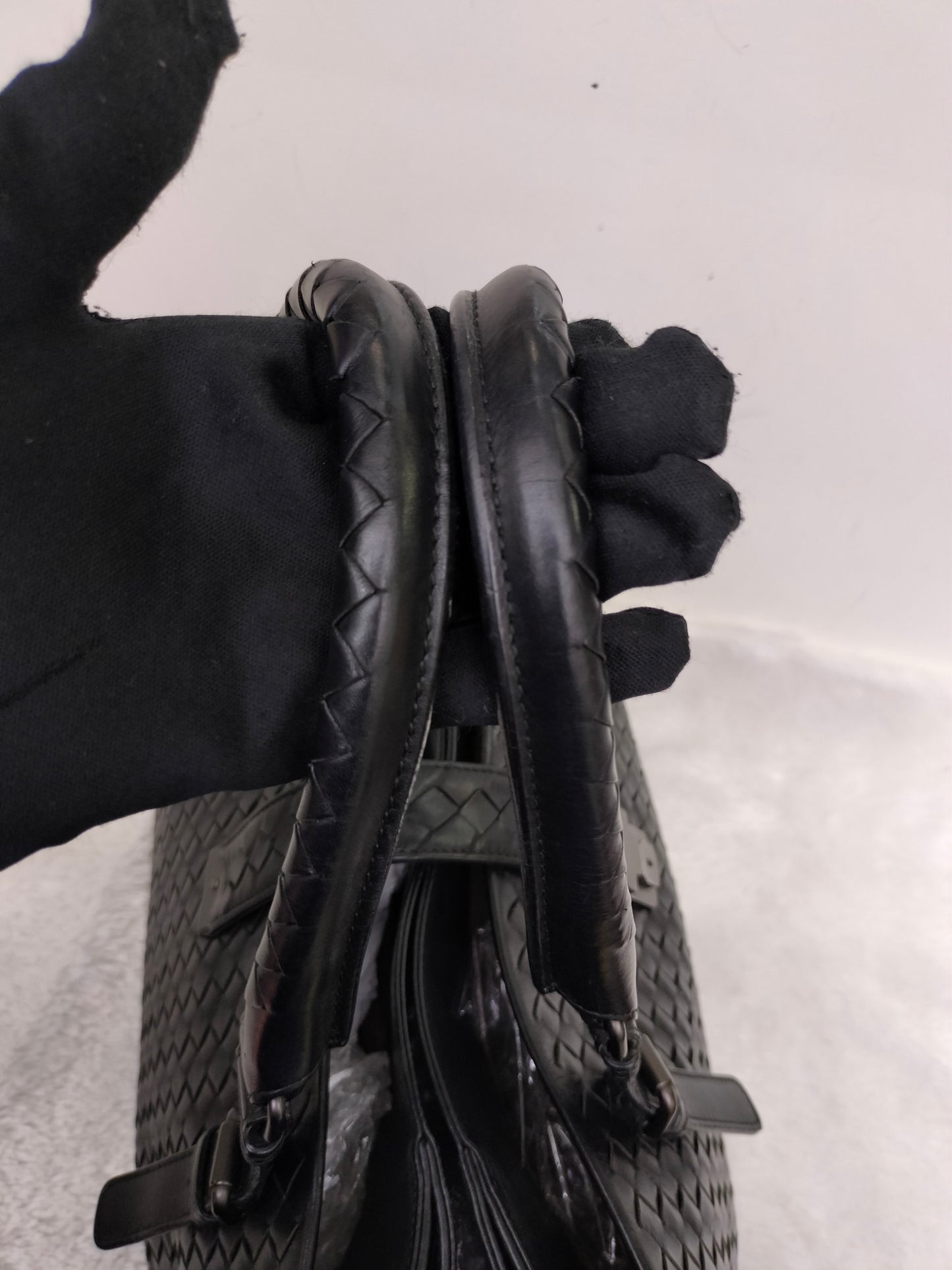 Bottega Veneta Intrecciato Medium Roma Black RHW 2010