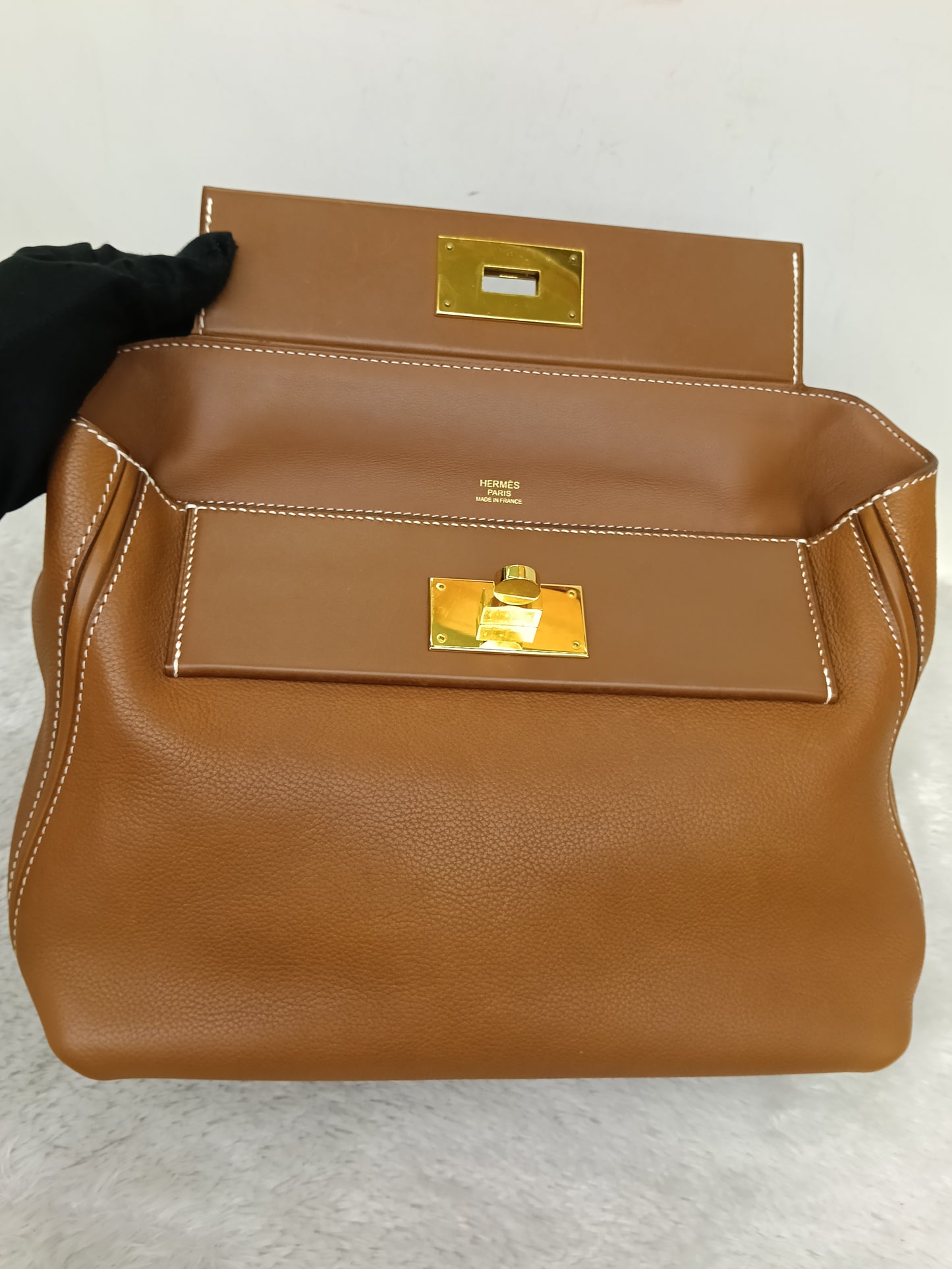 Hermes 2424 29 Fauve Barenia Faubourg GHW #D