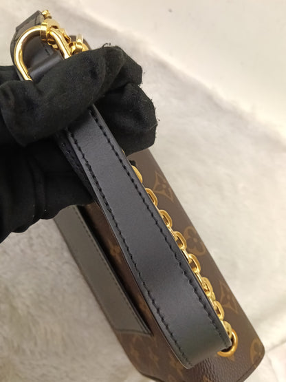 LV Marceau NM Monogram Noir (CHIP)