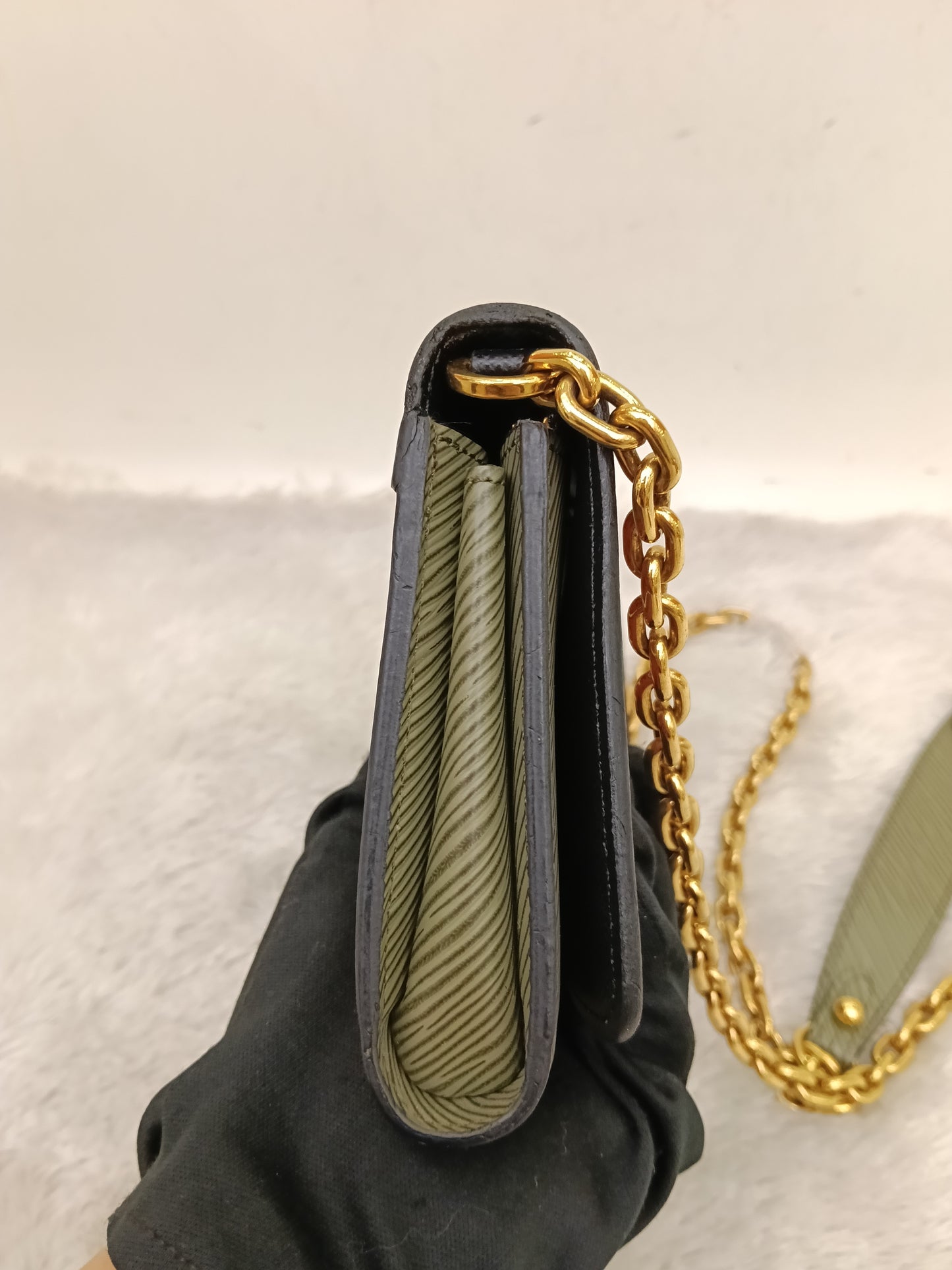 LV Twist Chain Wallet Monogram Kabuki 2017