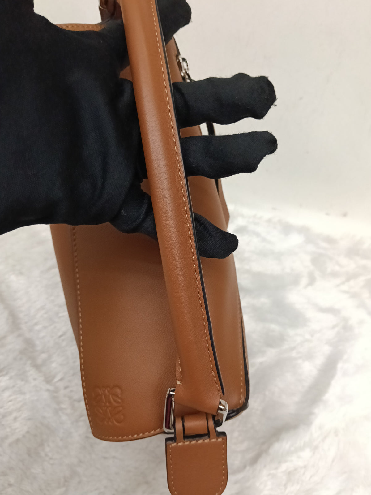 Loewe Puzzle Small Calfskin Tan SHW 2022