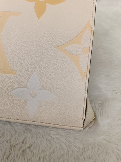 LV Pochette Toiletry 26 Monogram Giant Empreinte Pool Creme (CHIP)