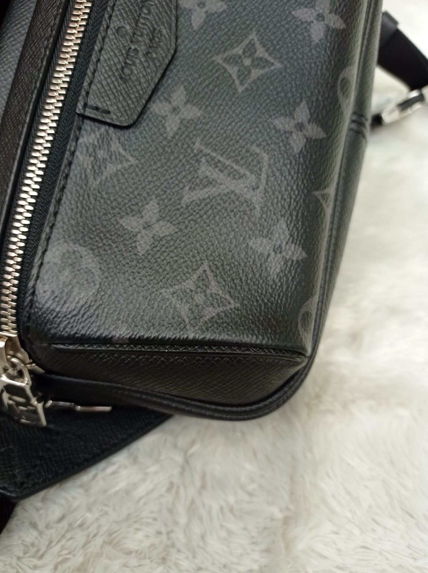 LV Outdoor Bumbag Taigarama Monogram Noir 2019
