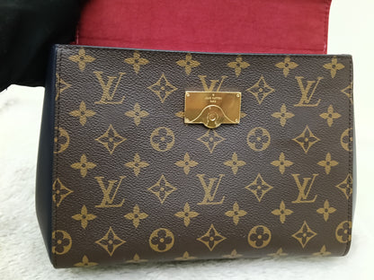 LV Cluny BB Cu Monogram LDV MC 2018