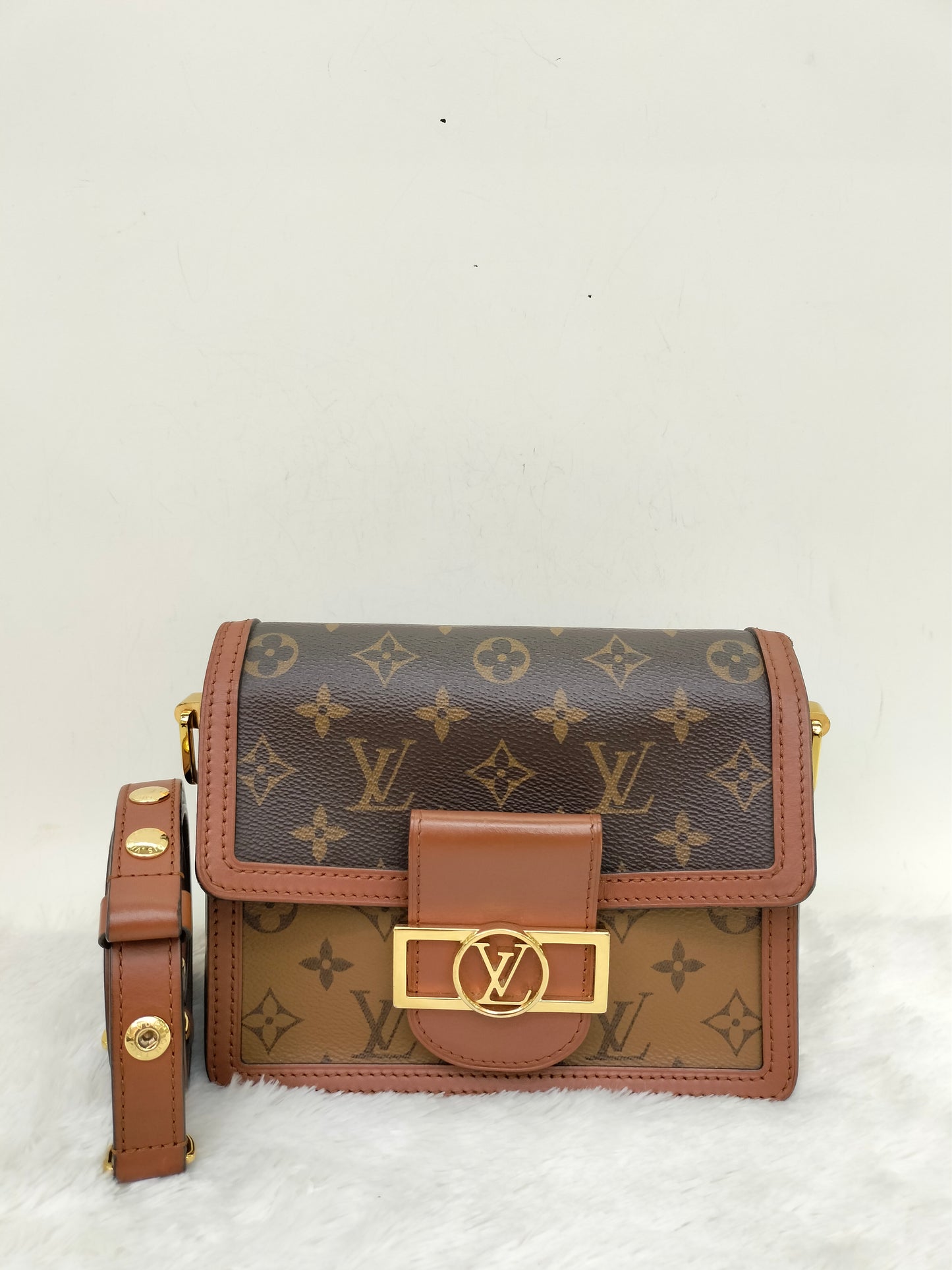 LV Dauphine Mini Monogram Reverse 2019