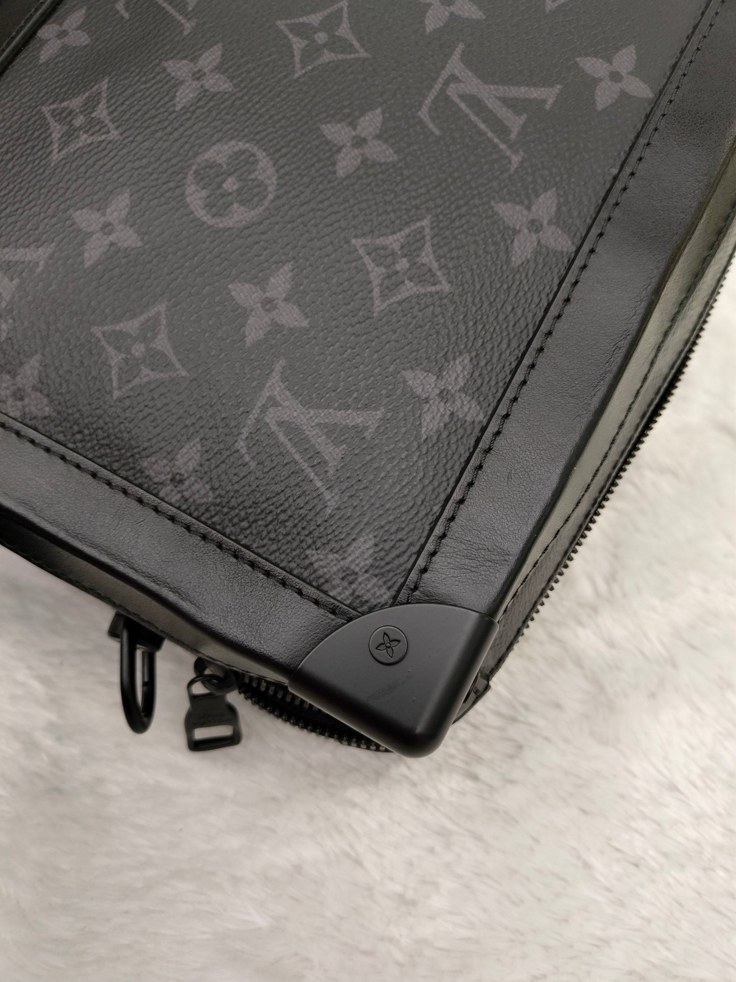 LV Soft Trunk Monogram Eclipse 2019