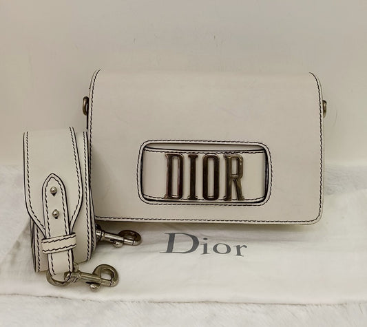Dior Revolution Medium Smooth White SHW 2017