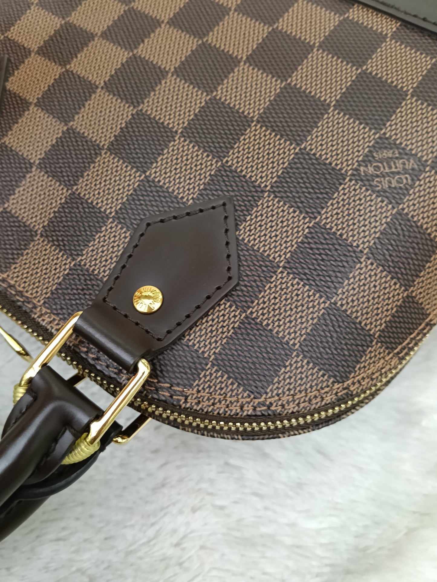 LV Alma BB Damier 2019