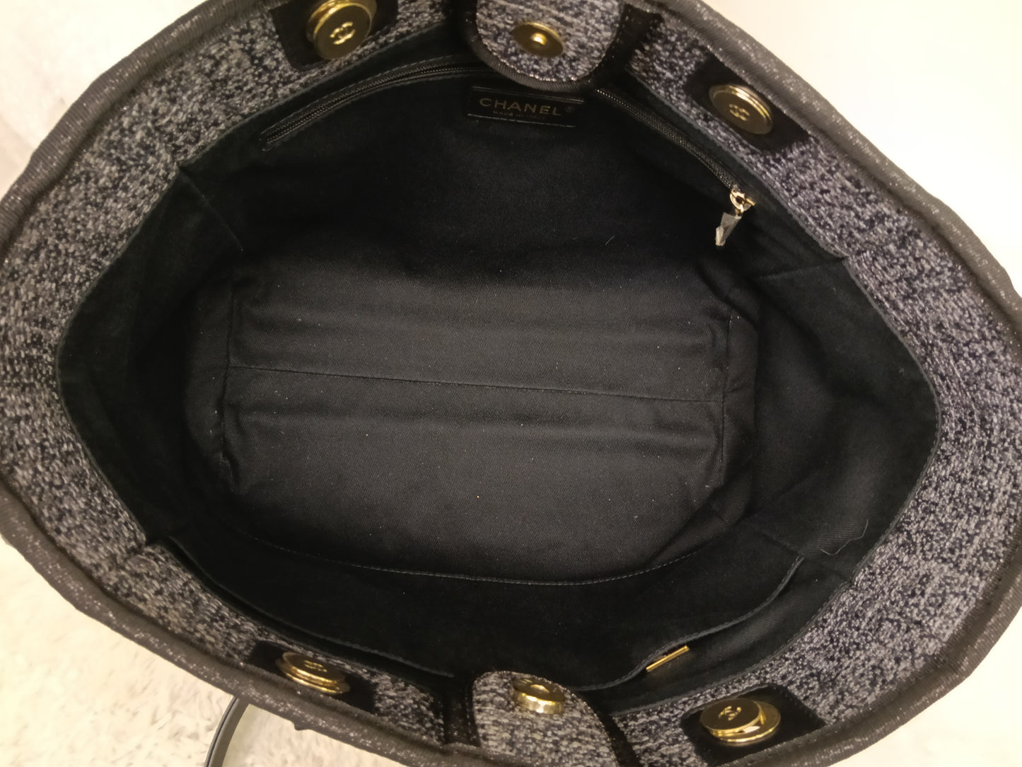 Chanel Deauville Small Tweed Black Navy LGHW (CHIP)