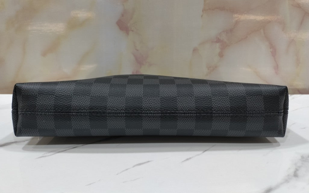 LV Zip Pouch Graphite 2020