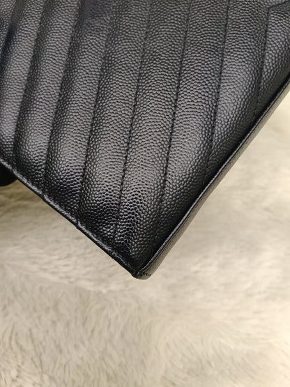 YsL WOC 22 Matelasse Monogramme Grained Navy SHW 2018