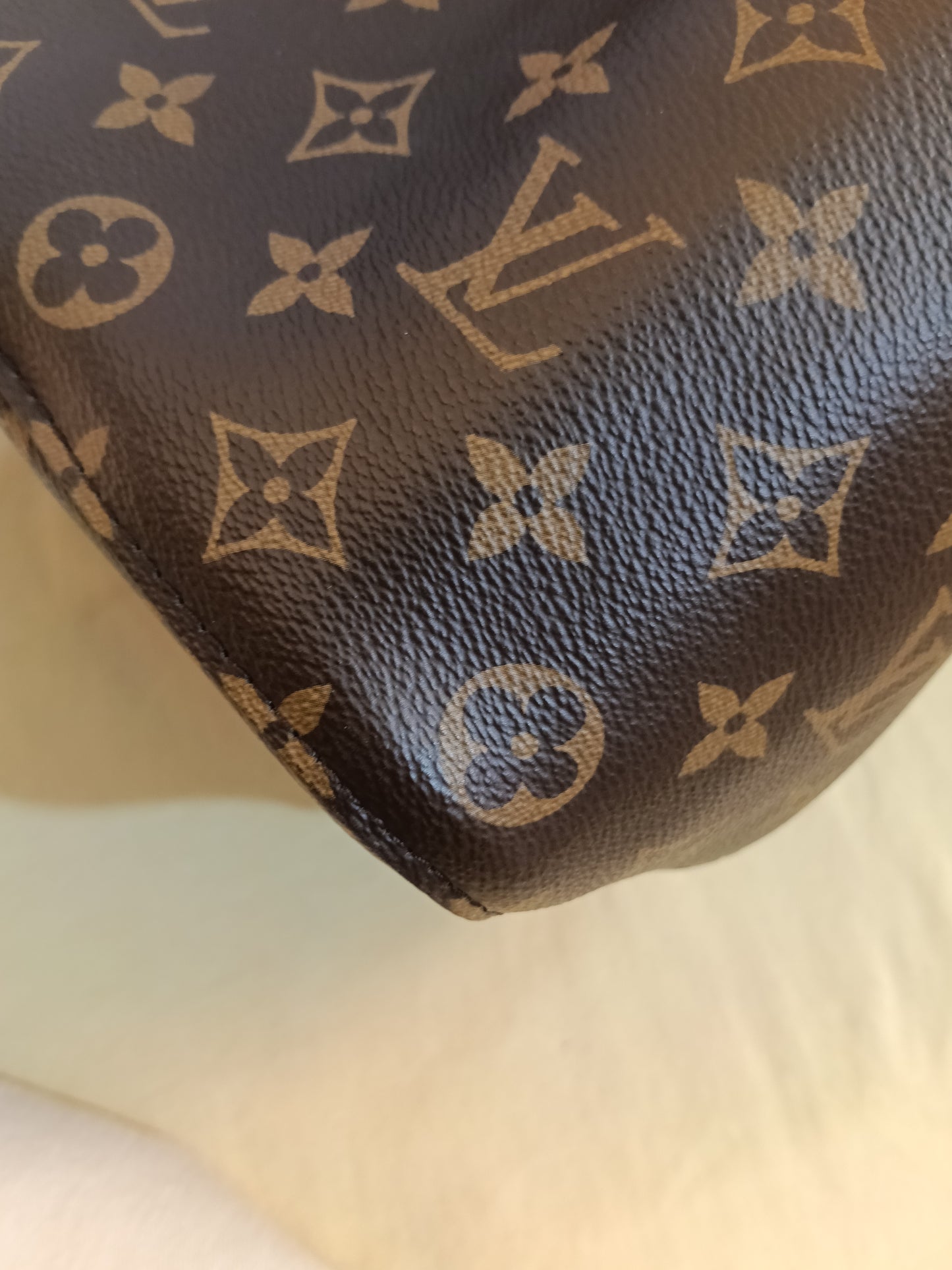 LV Neo Noe MM Monogram Caramel (CHIP)