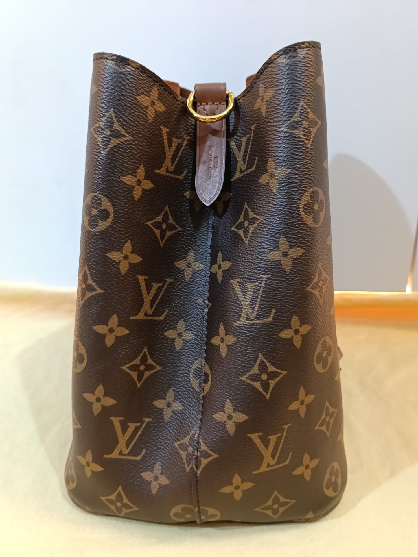 LV Neo Noe MM Monogram Caramel (CHIP)