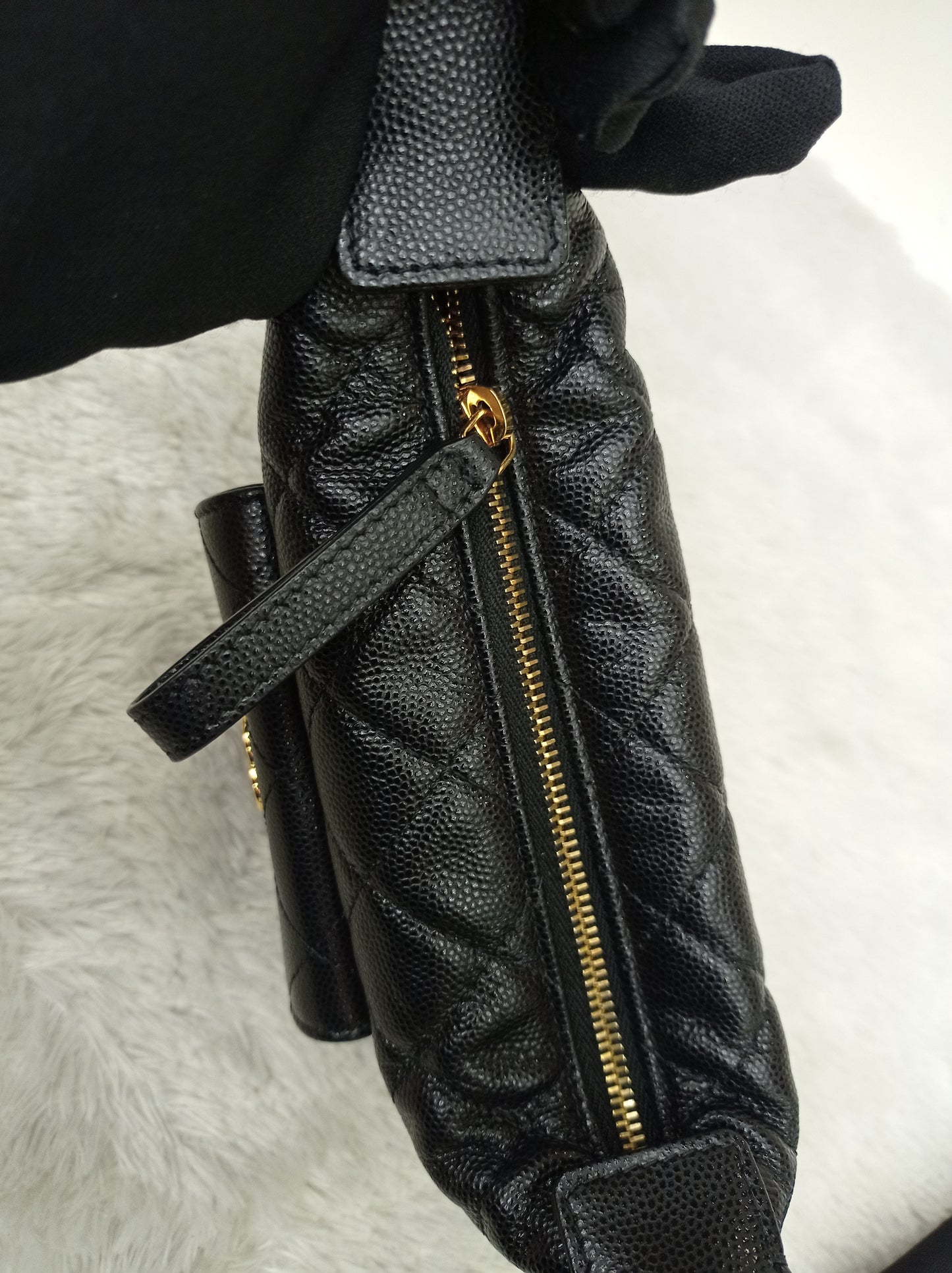 Chanel Polly Pocket Pouch Hobo Caviar Black GHW (CHIP)