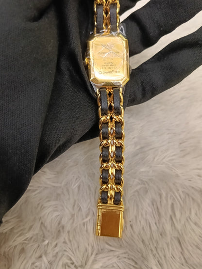 Chanel Premiere Watch Black GHW size M
