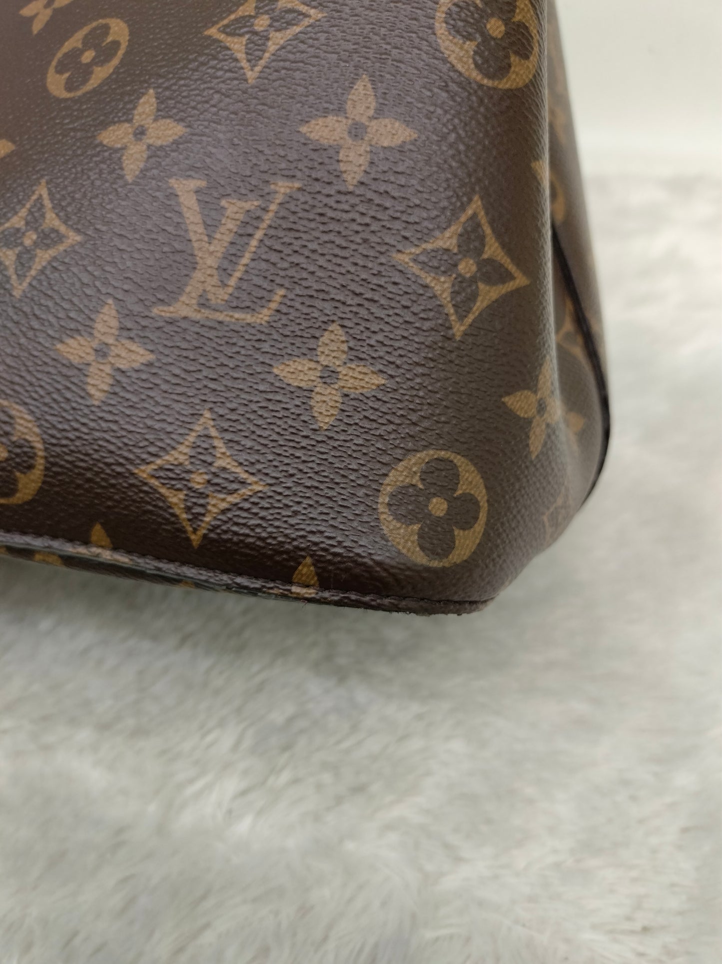 LV Neo Noe MM Monogram Caramel (CHIP)
