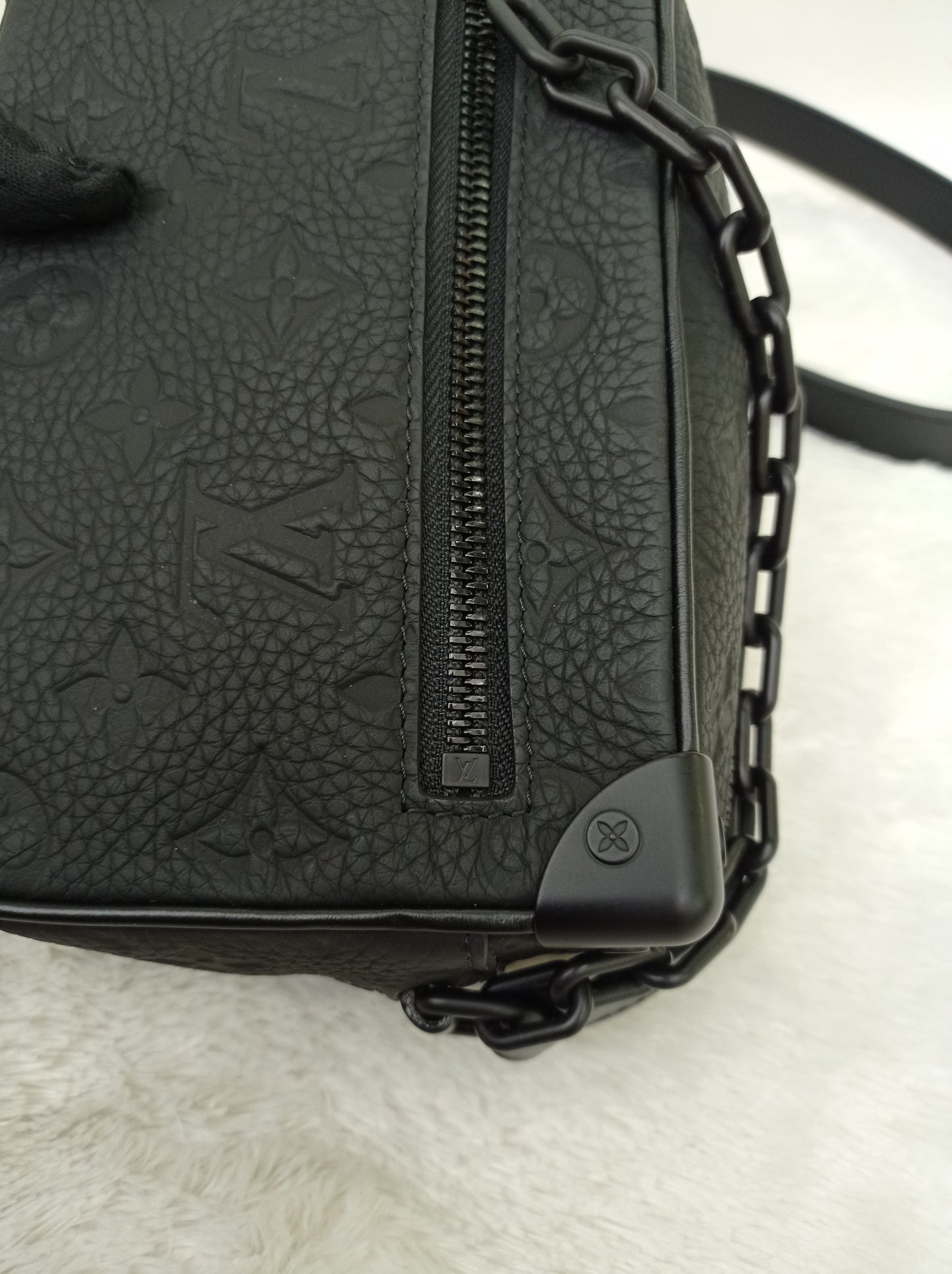 LV Mini Side Trunk Taurillon Monogram Noir 2021 (CHIP)