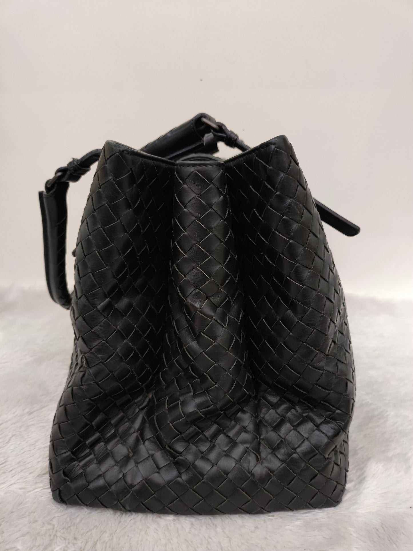 Bottega Veneta Intrecciato Medium Roma Black RHW 2010