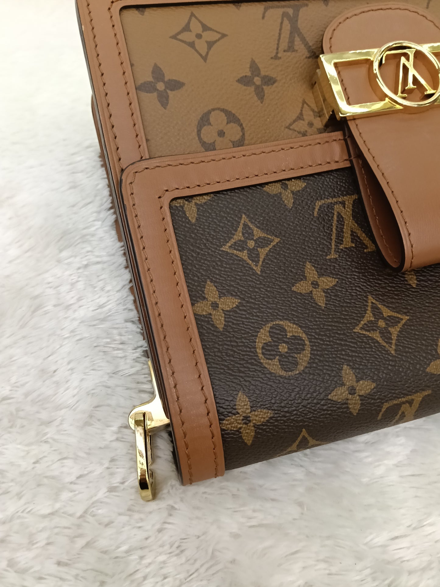 LV Dauphine MM Monogram Reverse (CHIP)