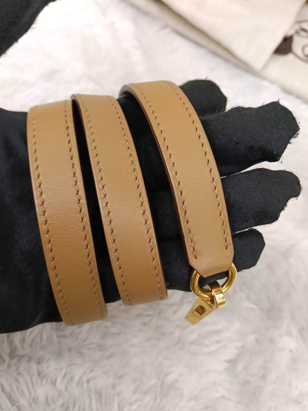 Hermes 2424 29 Togo Biscuit Alezan GHW #Z