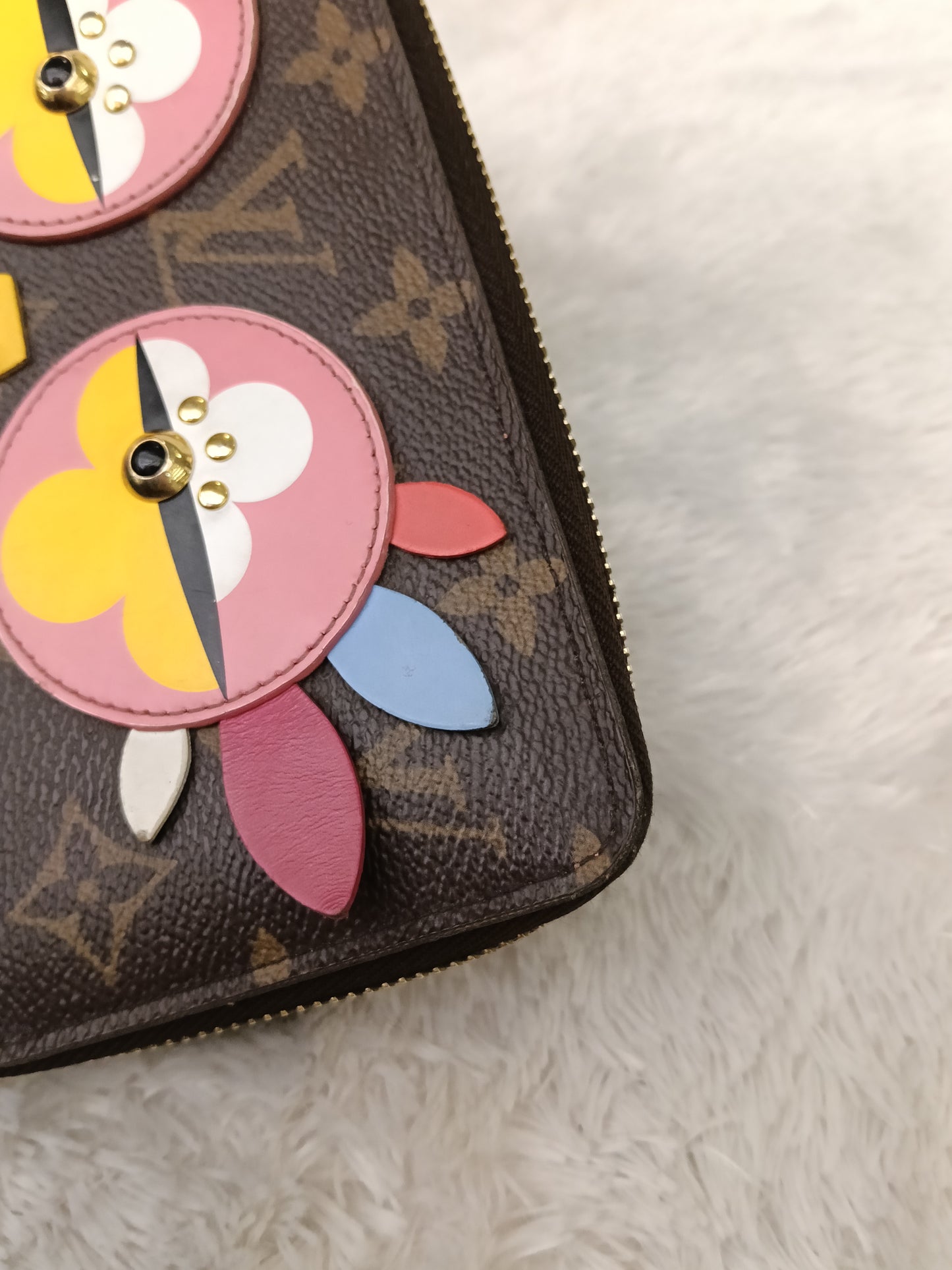 LV Zippy Wallet Monogram Lovely Bird