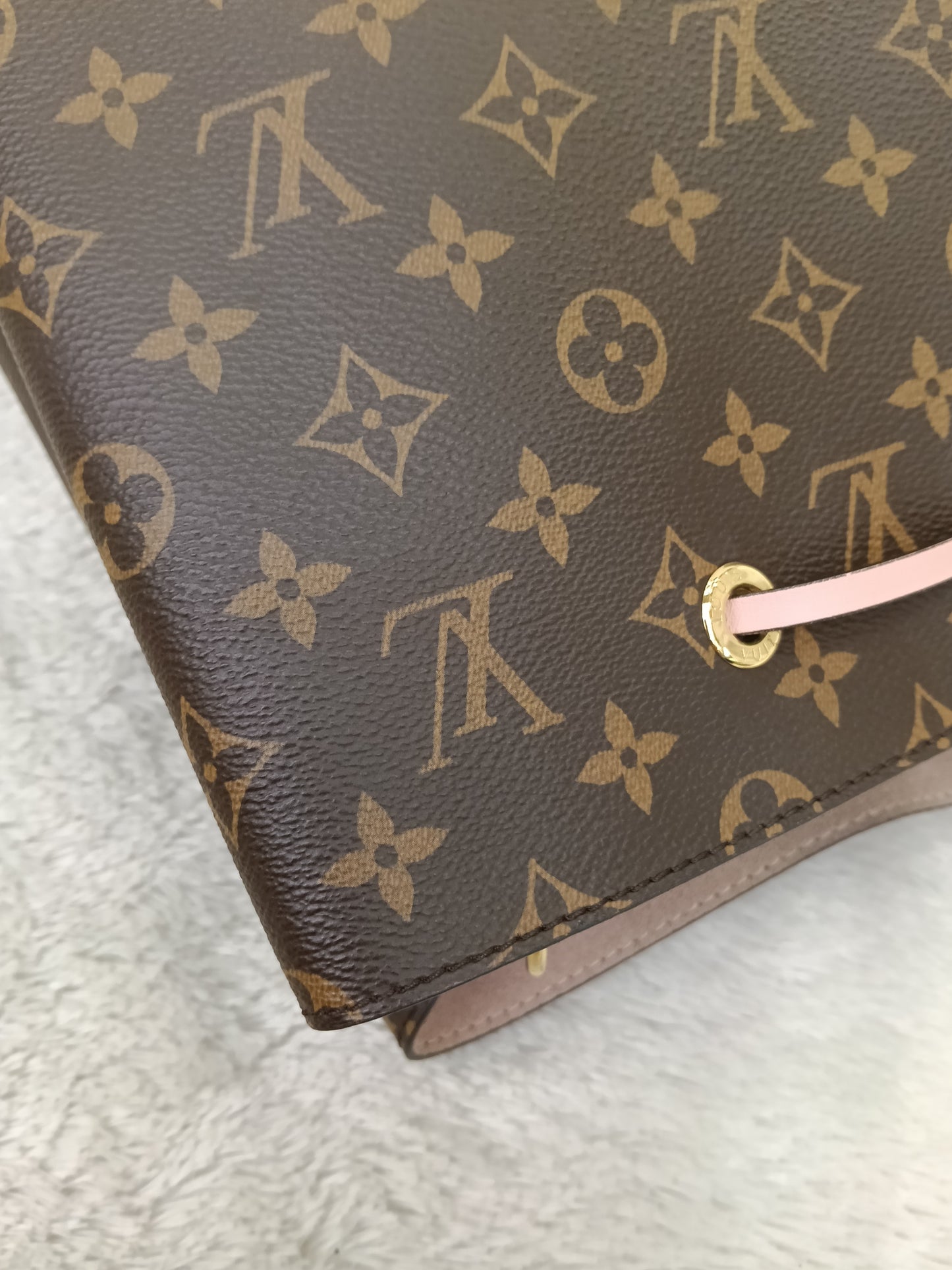 LV Neo Noe MM Monogram Rose Poudre 2020