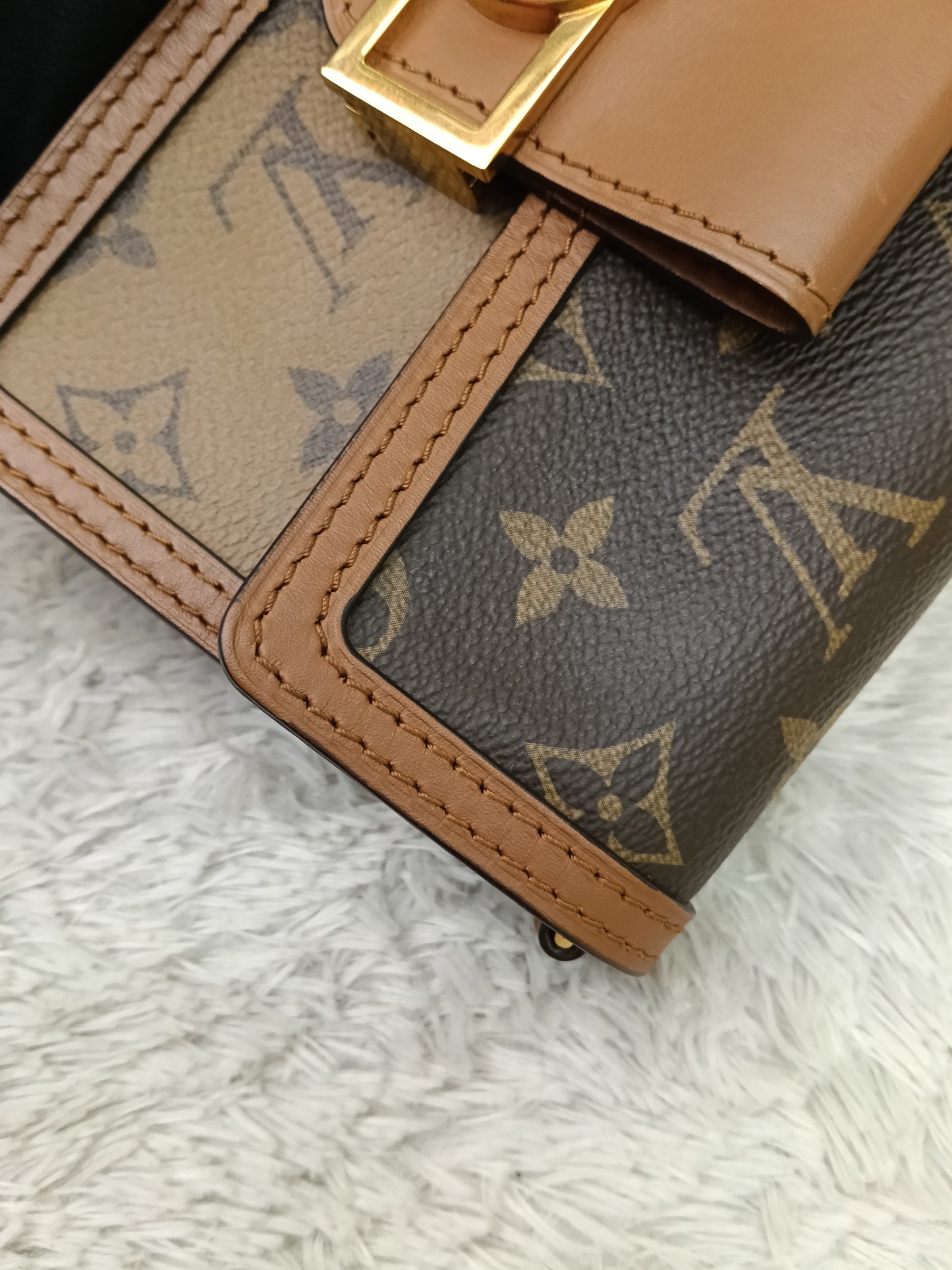 LV Portefeuille Dauphine Chain Monogram Reverse (CHIP)