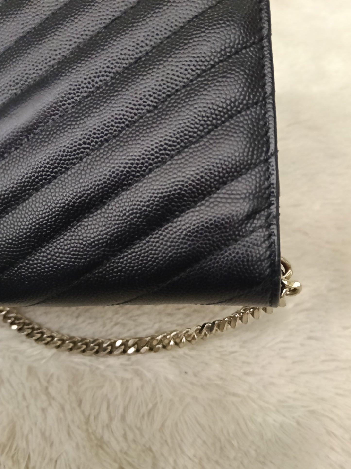 YsL WOC 22 Matelasse Monogramme Grained Navy SHW 2018