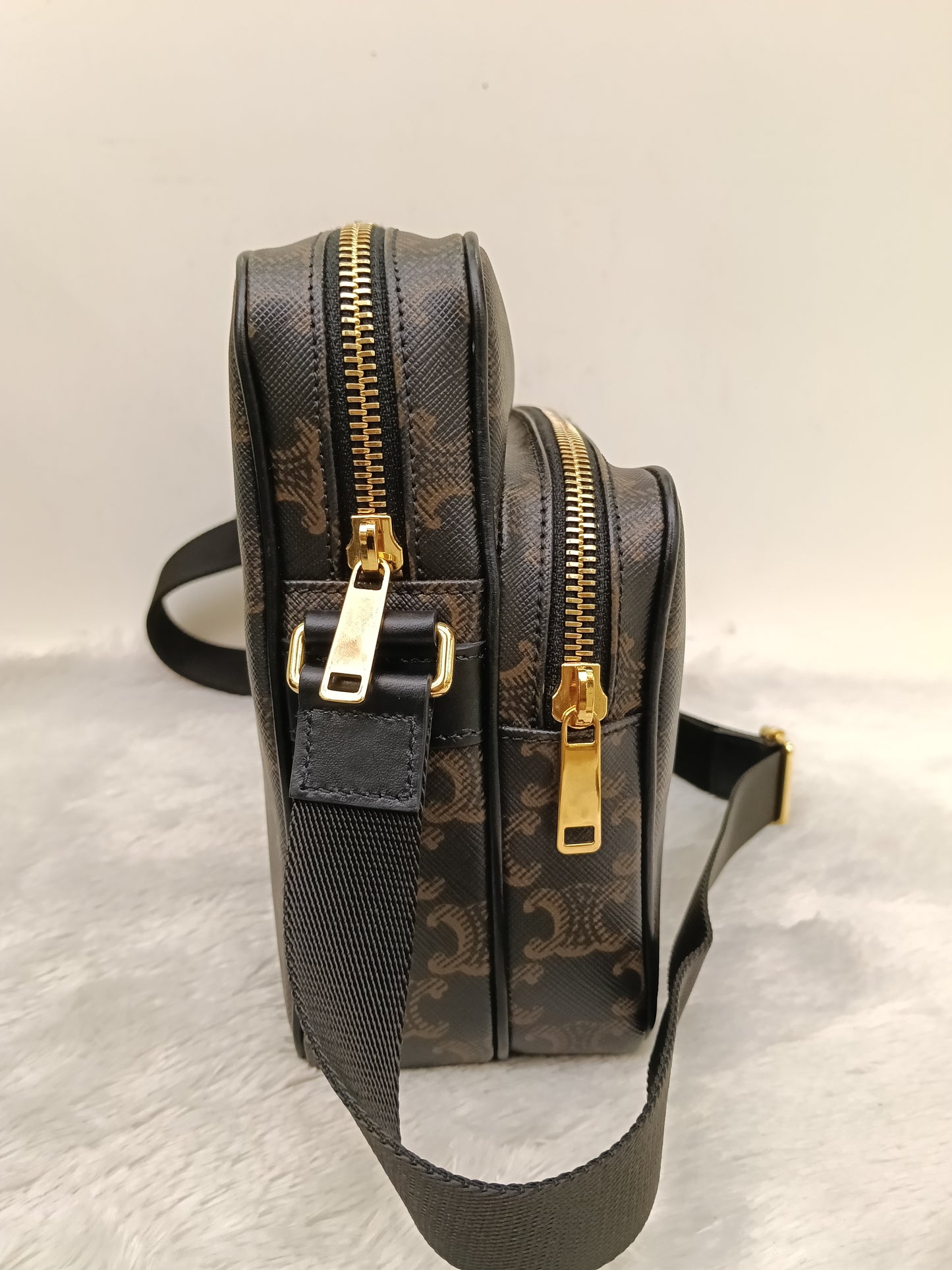 Celine Messenger Triomphe Brown GHW 2020