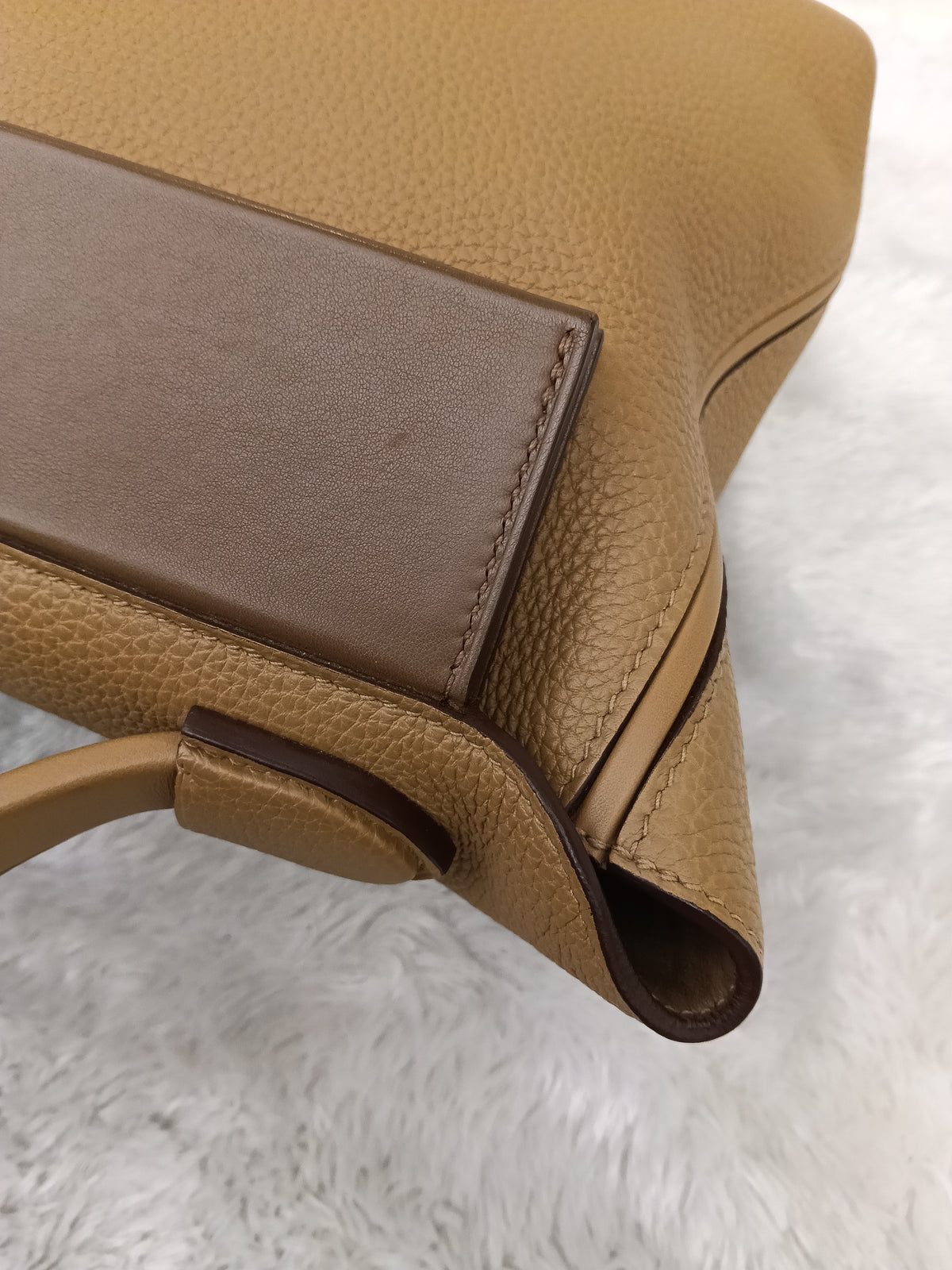 Hermes 2424 29 Togo Biscuit Alezan GHW #Z
