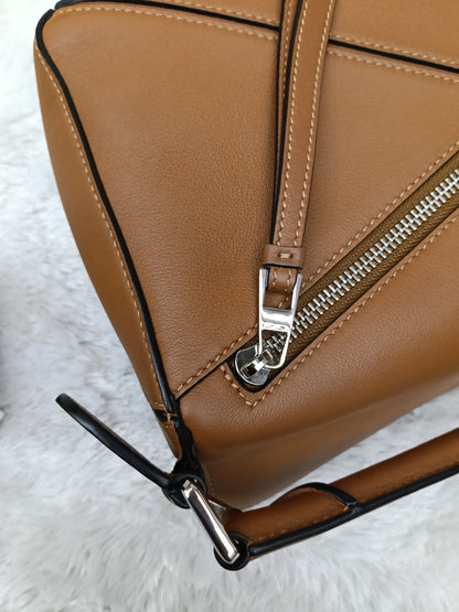 Loewe Puzzle Small Calfskin Tan SHW 2022