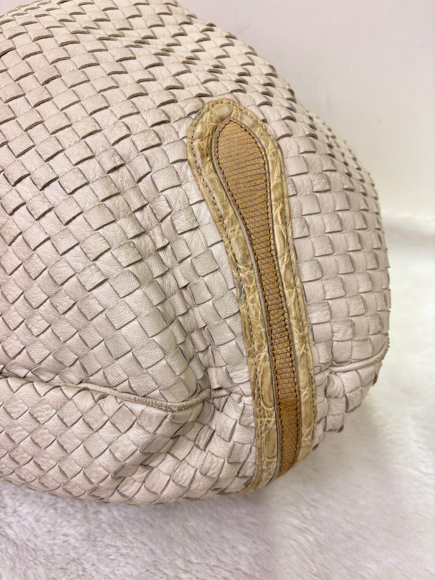 Bottega Veneta Oversized Hobo Lizard and Crocodile Trim Blanco RGHW 2008