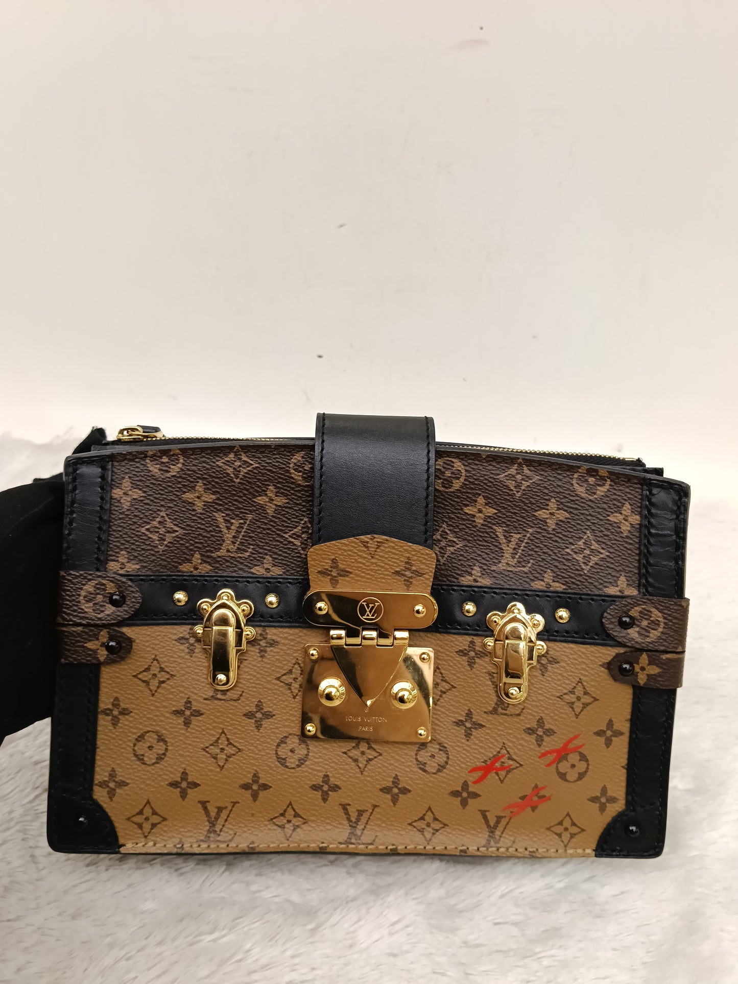 LV Trunk Clutch Monogram Reverse 2019