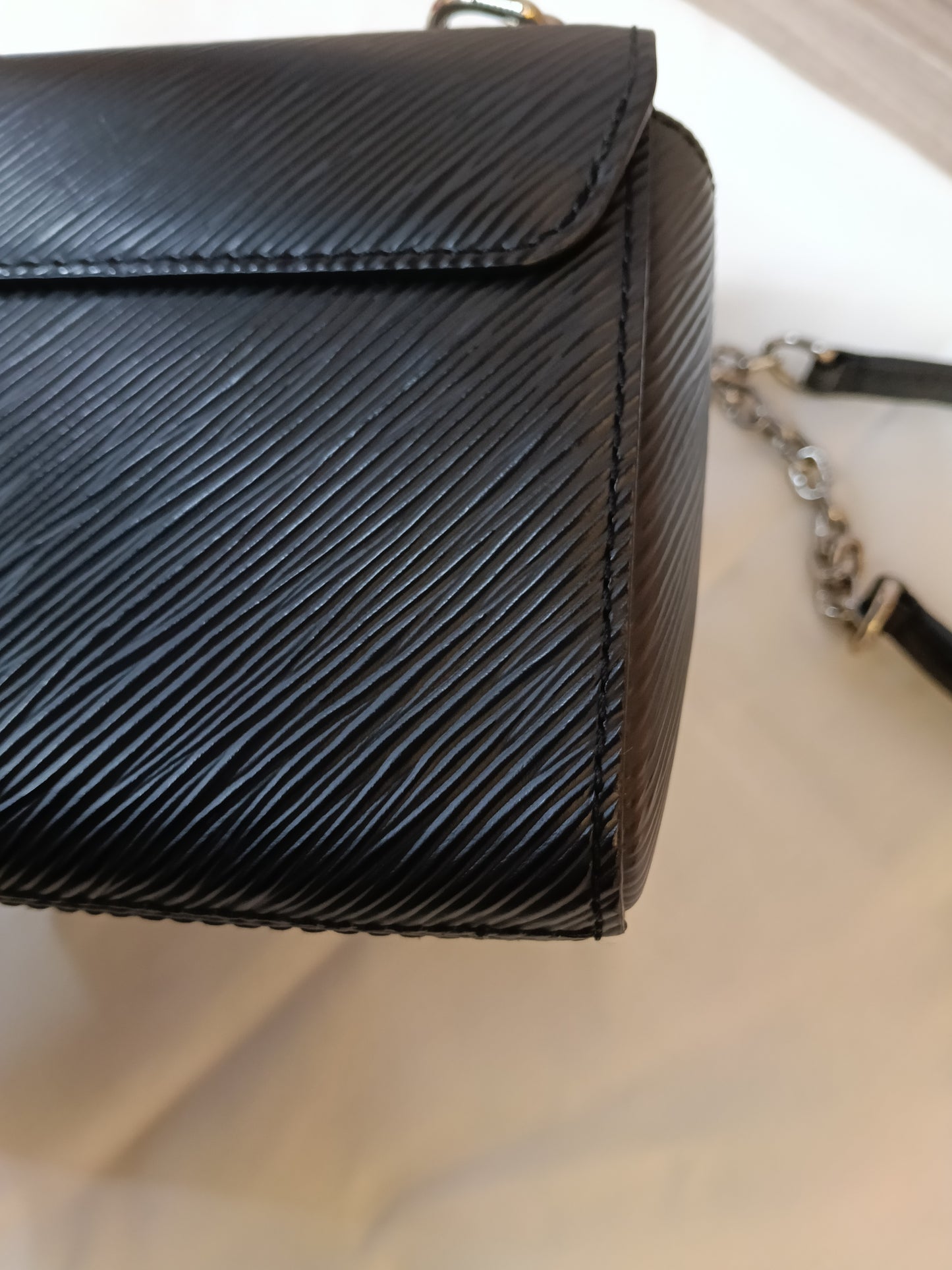 LV Twist Mini Epi Black 2020