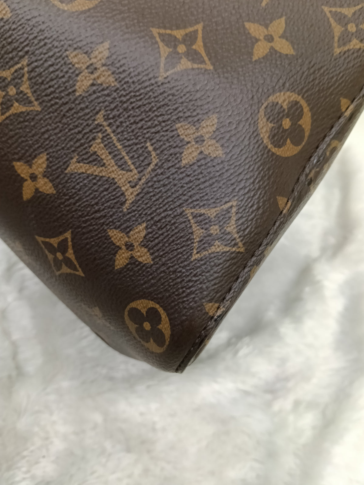 LV Neo Noe MM Monogram Caramel 2020