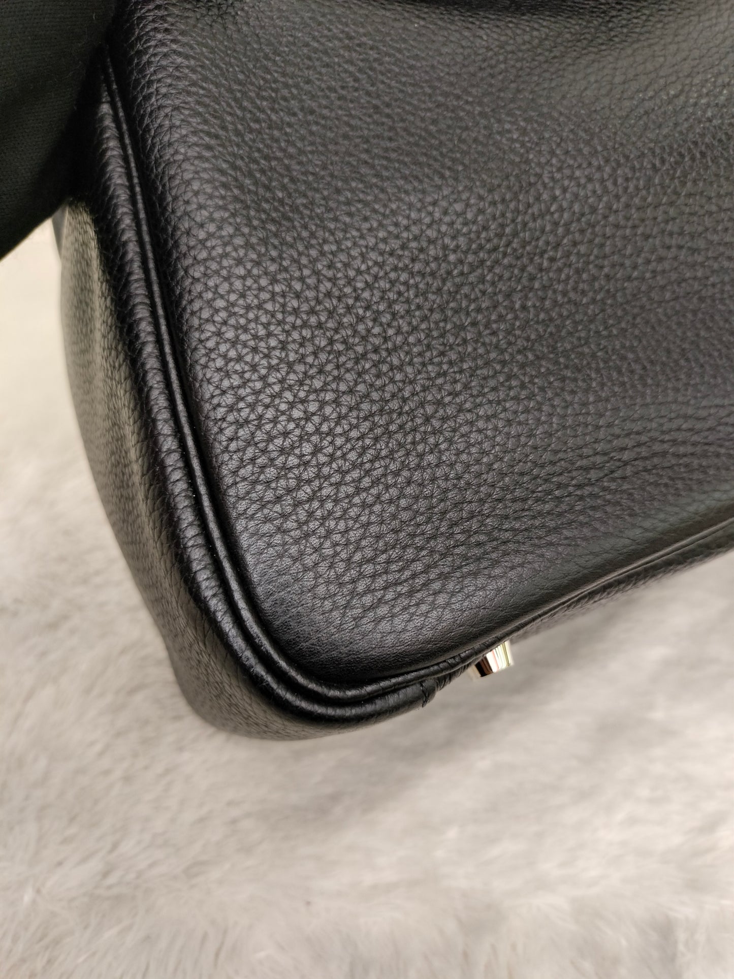 Lindy 30 Clem Black PHW #Q square