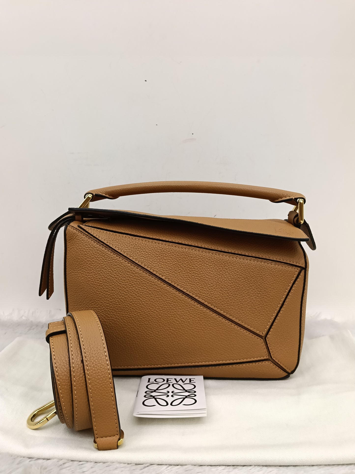 Loewe Puzzle Small Grained Caramel GHW 2023