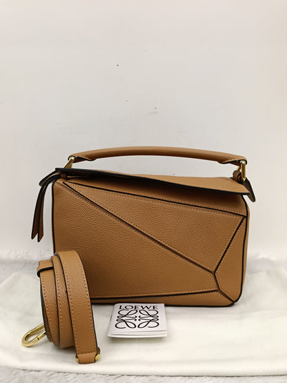 Loewe Puzzle Small Grained Caramel GHW 2023