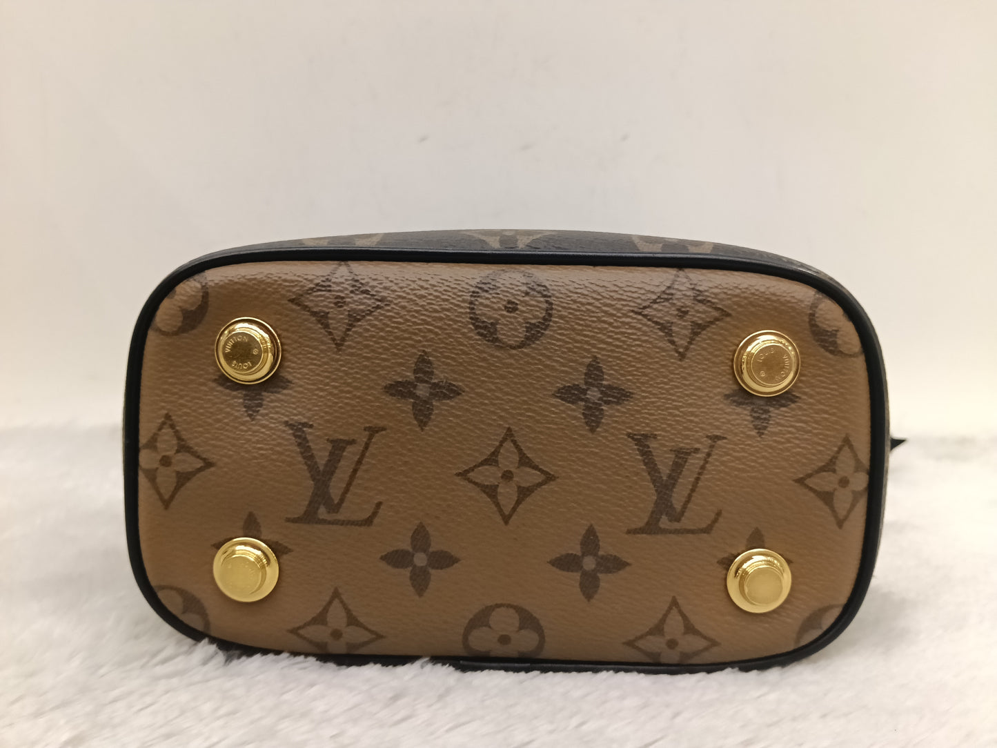 LV Vanity PM Monogram Reverse (CHIP)