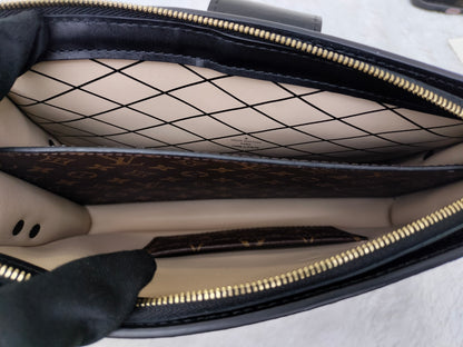 LV Trunk Clutch Monogram Reverse 2018