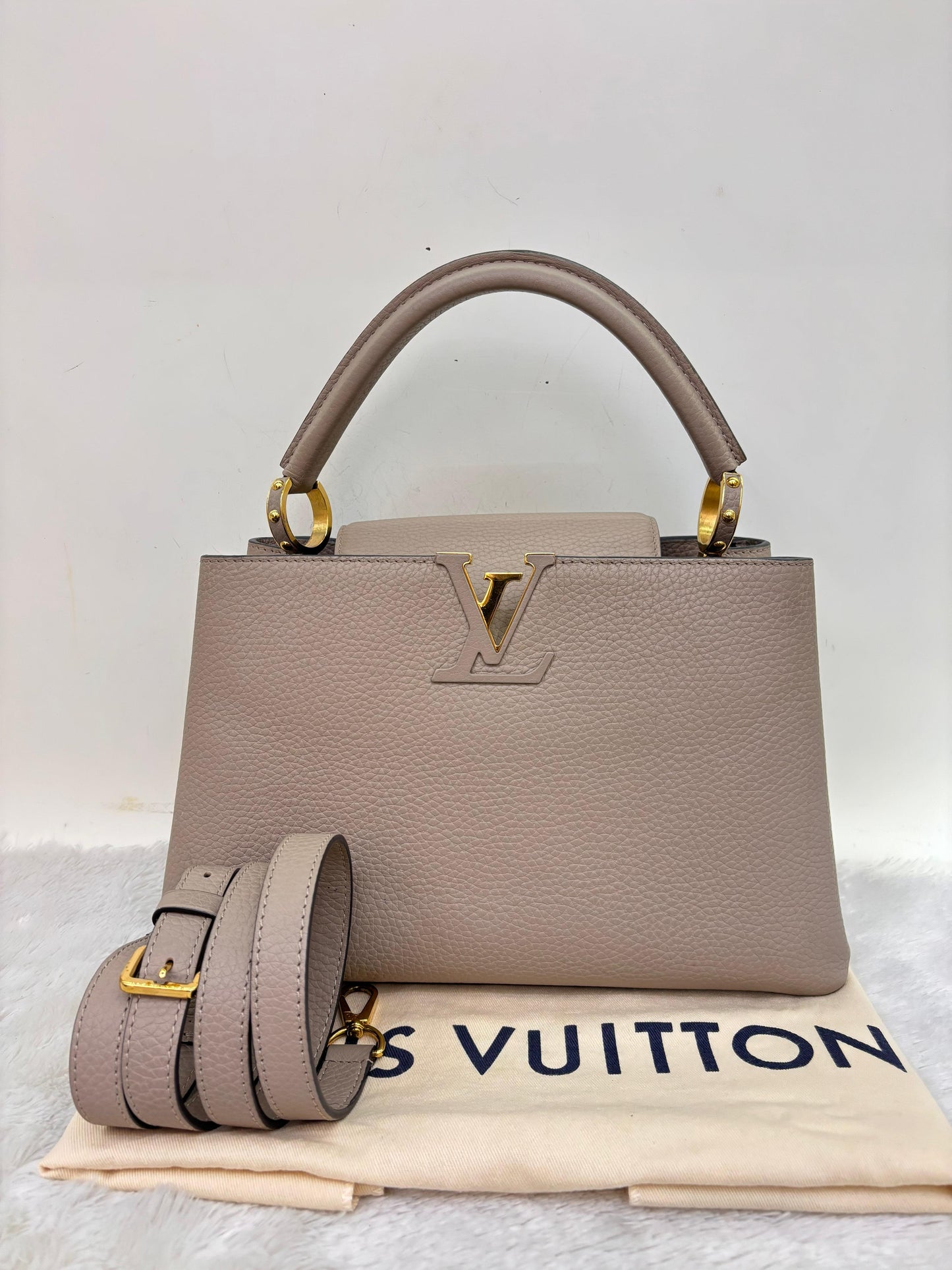 LV Capucines PM Taurillon Gallet 2018