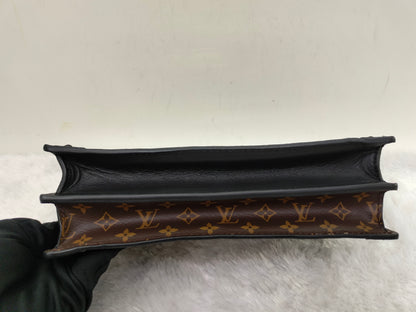 LV Trunk Clutch Monogram Reverse 2018